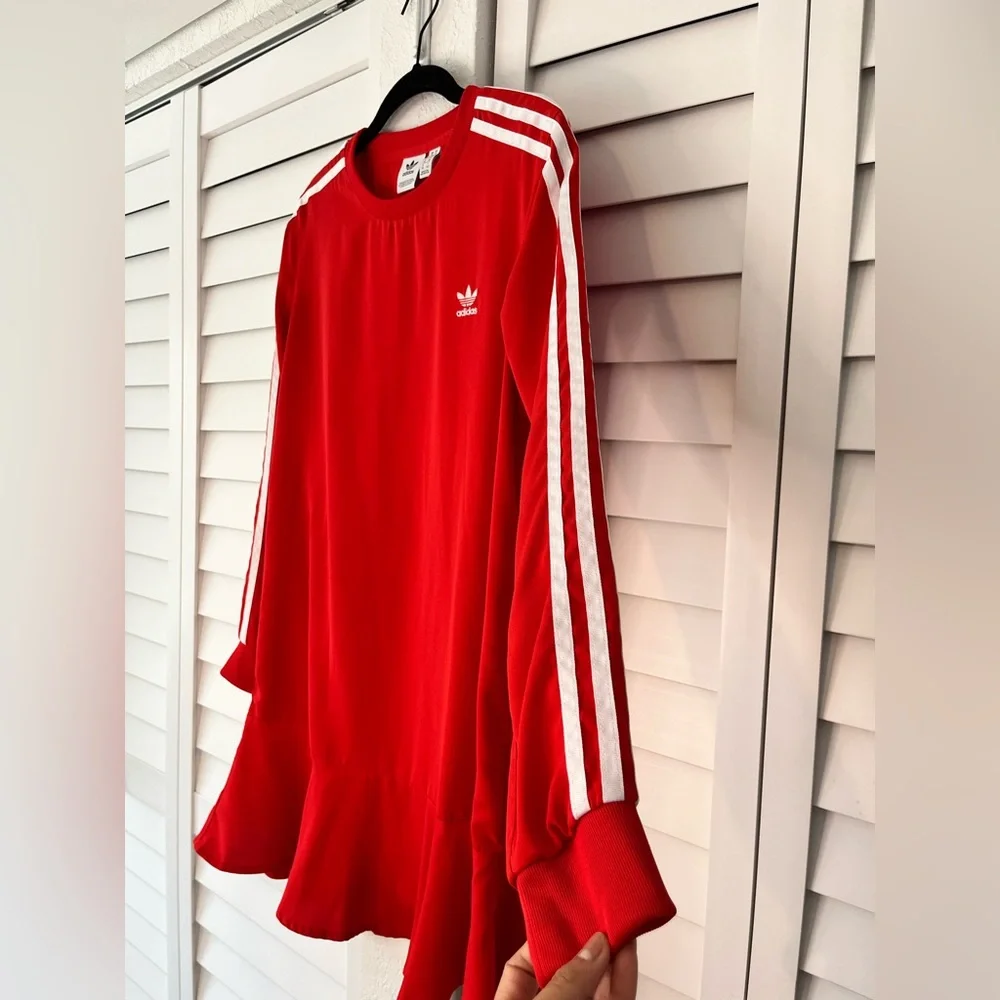 Adidas |  Sleek drop hem dress in red - Picture 7 of 8
